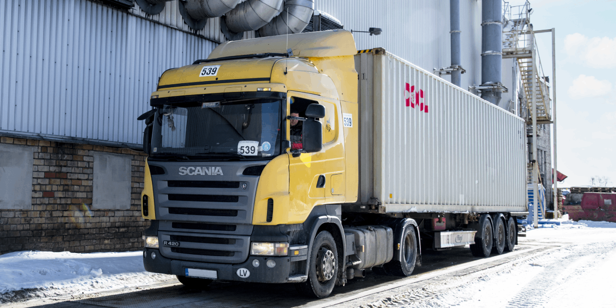 Тягач SCANIA R420
